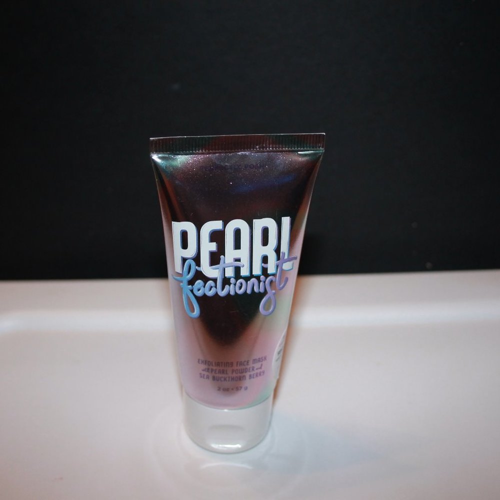 Perfectly Posh Pearl fectionist Face Mask